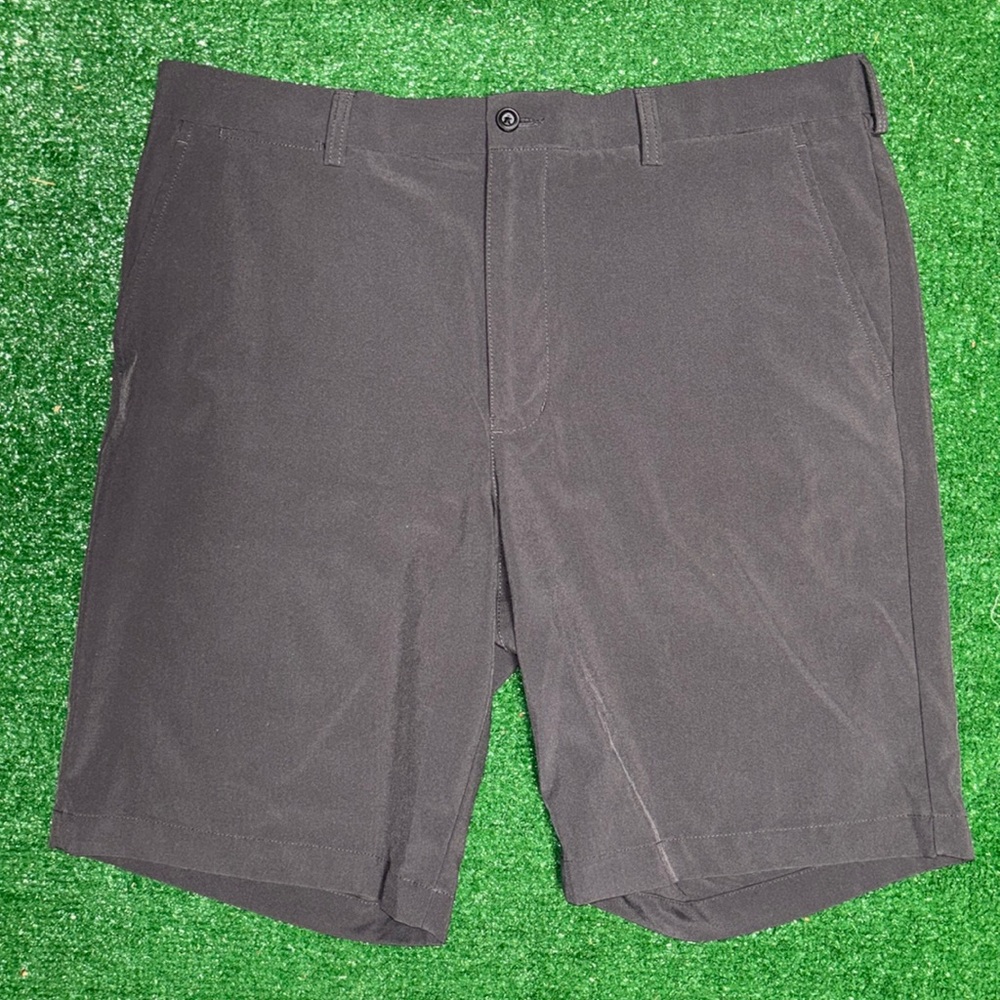 Grey men’s Golf shorts